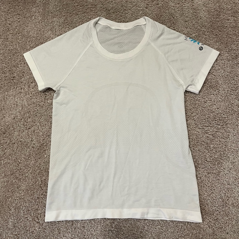 NWOT - Lululemon Swiftly - 6 - Atlanta 10K/White